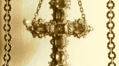 the sacred chain of holiness