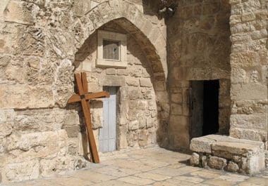 Holy_Sepulchre_cross for post on spiritual director or shrink