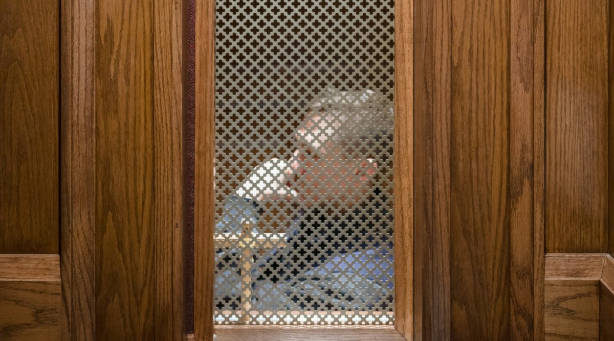 What is the Difference Between Spiritual Direction and Confession?