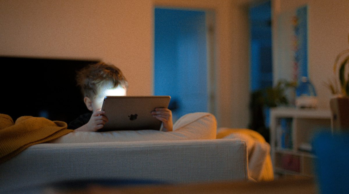 Excessive Screentime: Three Ways to Fight Temptation in the Dark Days of Winter